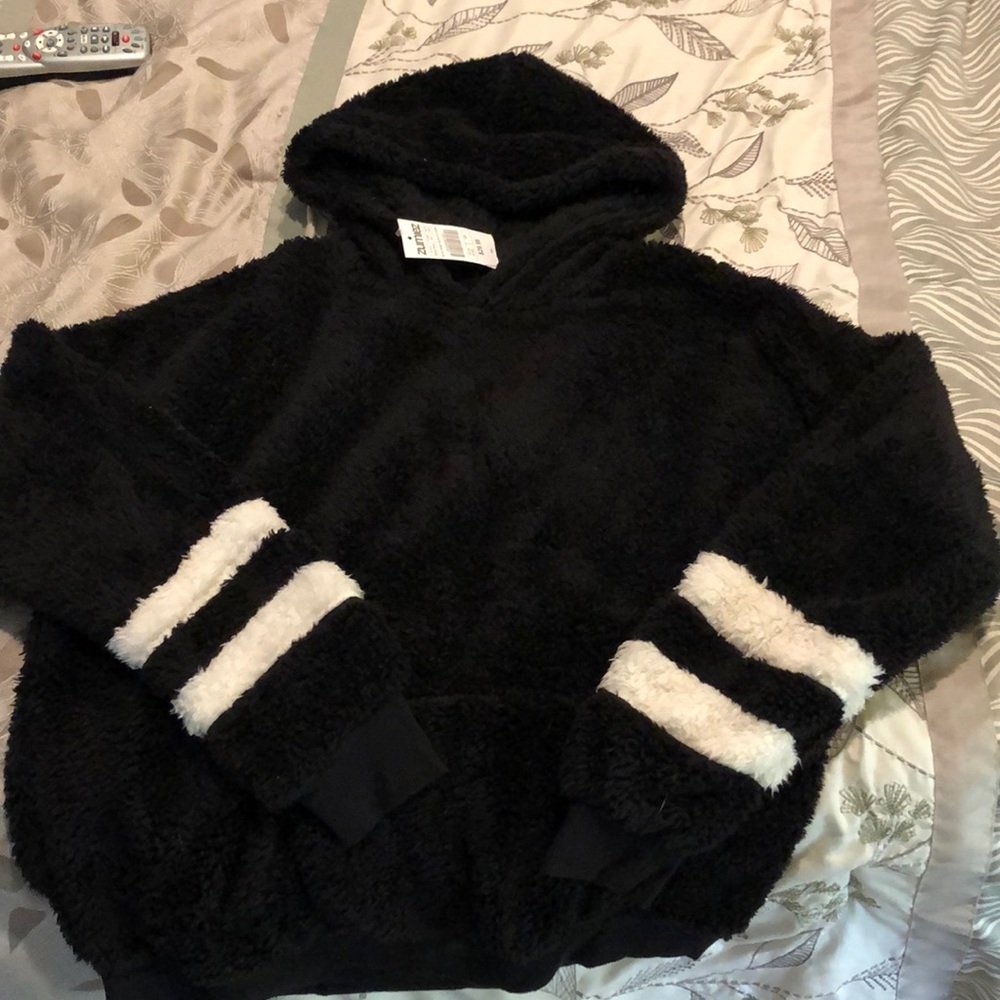 Hooded top